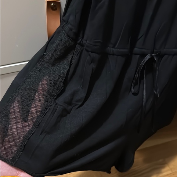 Elegant Black Lace Trim One Piece Sleepwear - Picture 2 of 3